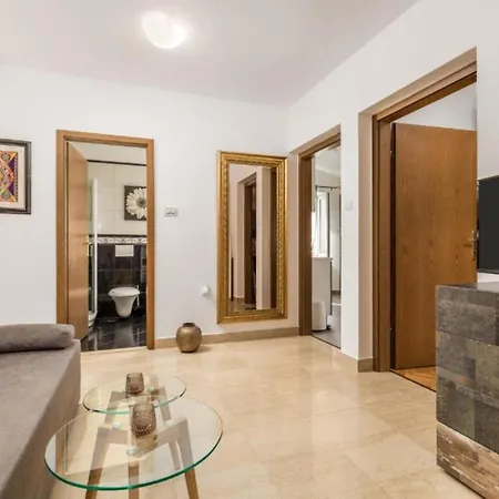 Apartment Rebeka By Interhome